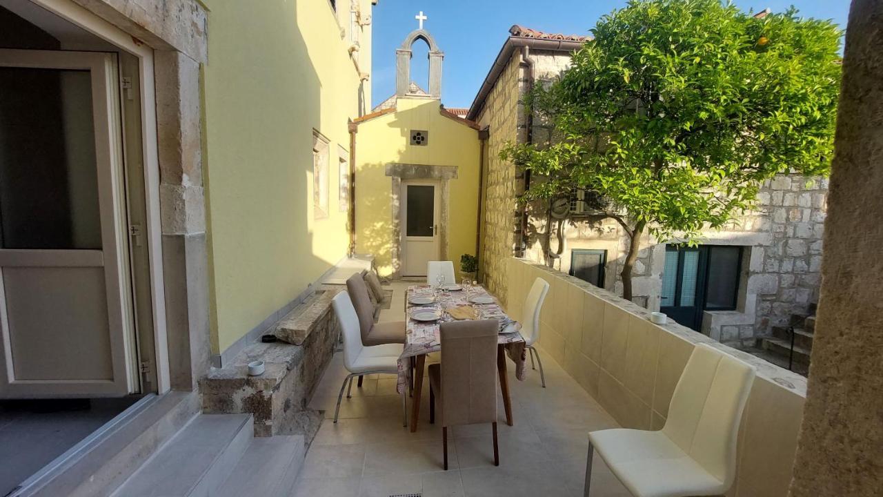 Palace Pernarius Cavtat Exteriör bild